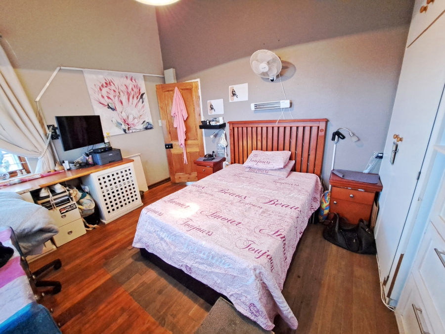 4 Bedroom Property for Sale in Avondale Western Cape